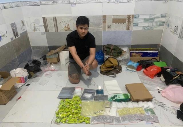 TPHCM: Triệt phá đường dây ma túy liên tỉnh giấu trong thức ăn thú cưng- Ảnh 2.