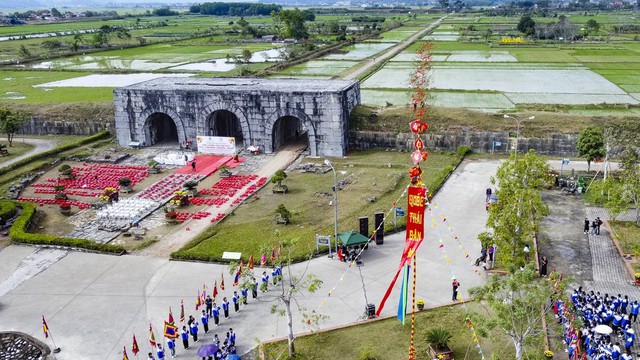 Sức sống mới của một Di sản thế giới qua những phong tục Tết truyền thống- Ảnh 6.