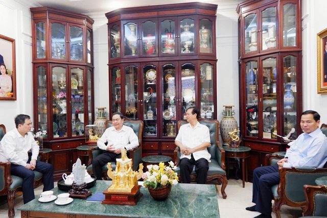 Chủ tịch Quốc hội thăm, chúc Tết các đồng chí nguyên lãnh đạo Đảng, Nhà nước- Ảnh 3.