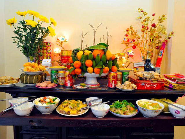 Chuyên gia phong thủy chỉ cách thắp hương đêm giao thừa đúng nhất- Ảnh 2.