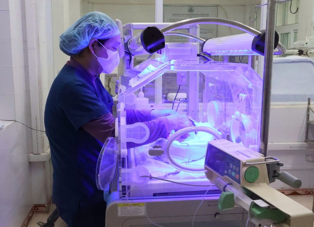 Trong dịp đoàn viên, những cuộc "chạy đua" vẫn tiếp diễn- Ảnh 1.