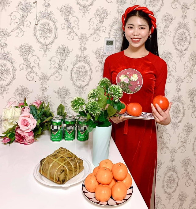 Tết của người Việt nơi xứ người: Mâm cơm thiếu đủ thứ, chỉ đầy ắp nhớ thương- Ảnh 6.