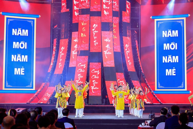 Thủ tướng Phạm Minh Chính dự Lễ khai mạc Hội chợ Mùa Xuân 2026- Ảnh 7. Thủ tướng Phạm Minh Chính dự Lễ khai mạc Hội chợ Mùa Xuân 2026- Ảnh 7.