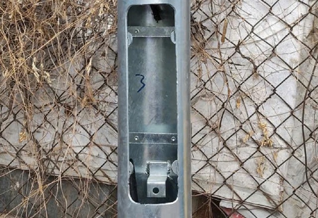 Nhiều trụ đèn đường nông thôn ở Lâm Đồng bị cắt trộm dây điện dịp Tết- Ảnh 2.