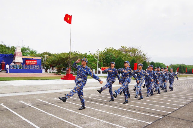Sôi nổi ra quân huấn luyện năm 2026 trên các đảo ở Trường Sa- Ảnh 2.
