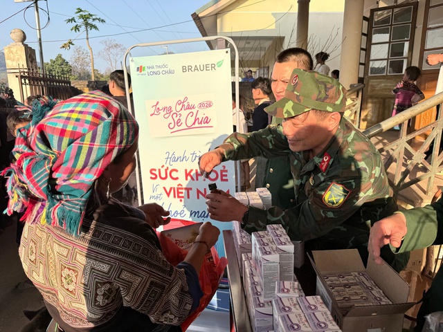 Long Châu chân thành gửi trao Tết ấm, Tết khỏe mạnh đến bà con mọi miền - Ảnh 9.