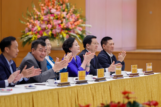 Không để chậm nhịp sau Tết: Thủ tướng giao việc từ ngày đầu, tháng đầu- Ảnh 3. Không để chậm nhịp sau Tết: Thủ tướng giao việc từ ngày đầu, tháng đầu- Ảnh 3.