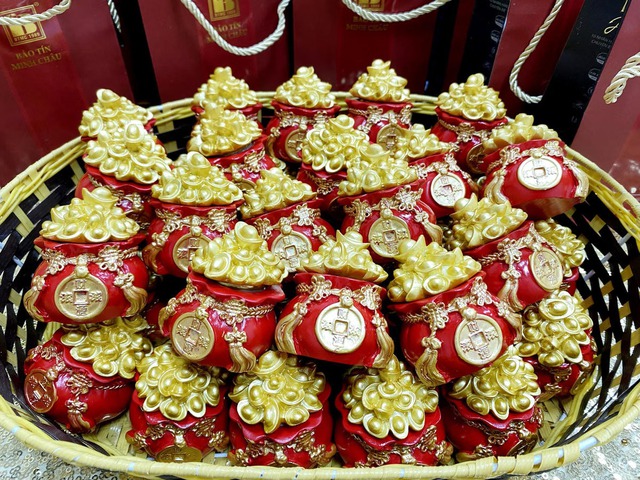 Bí quyết mua vàng lấy may ngày vía Thần Tài 2026: Giờ nào đẹp? Mua bao nhiêu chỉ?- Ảnh 2.