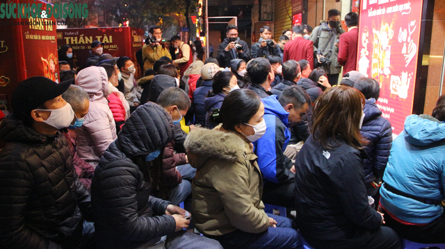 Người mua vàng ngày vía Thần Tài cần biết ngay kẻo mất tiền mất lộc- Ảnh 1.