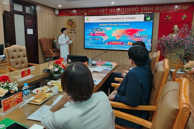 Ngày Thầy thuốc và câu chuyện bác sĩ nói tiếng Anh- Ảnh 2.