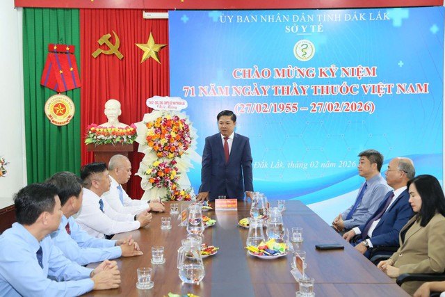 Ở đâu có khó khăn, bệnh tật, ở đó có y bác sĩ- Ảnh 4.