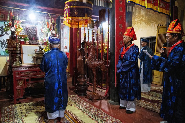 Hội vật làng Sình: Từ sới vật cổ truyền đến sân chơi đầu xuân - Ảnh 1.