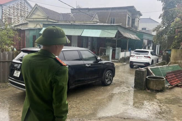 Vụ 'chặn đầu, khóa đuôi' xe ô tô ngày mùng 2 Tết: Vì sao bị khởi tố?- Ảnh 1. Vụ 'chặn đầu, khóa đuôi' xe ô tô ngày mùng 2 Tết: Vì sao bị khởi tố?- Ảnh 1.