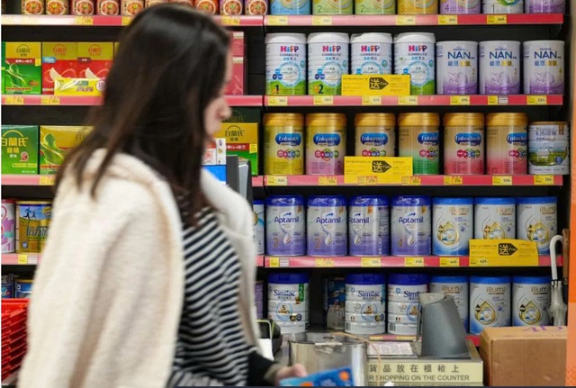 Hồng Kông (Trung Quốc): Phát hiện độc tố nguy hiểm trong nhiều mẫu sữa công thức Nestlé dành cho trẻ em- Ảnh 1.
