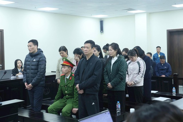 'Bà trùm' buôn lậu 546kg vàng về Việt Nam lĩnh án 10 năm tù- Ảnh 2.