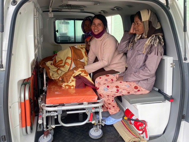 Phiên chợ 0 đồng, chuyến xe nghĩa tình sưởi ấm người bệnh ngày Xuân- Ảnh 2.