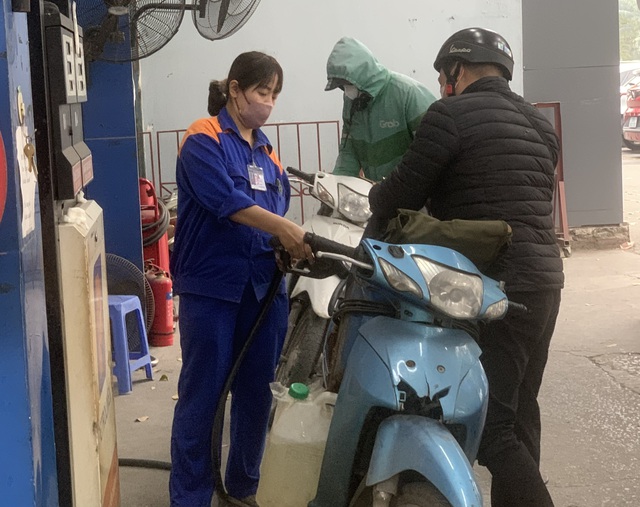 Giá xăng dầu có thể tiếp tục tăng trong kỳ điều hành ngày mai 5/2- Ảnh 1.