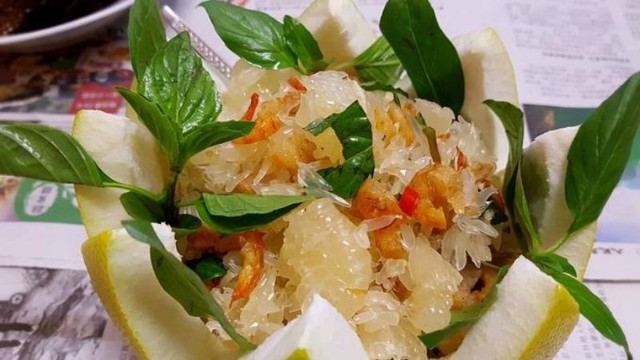 2 món ngon từ quả bưởi trên mâm ngũ quả giúp giảm ngấy và hỗ trợ thải độc sau Tết- Ảnh 2.