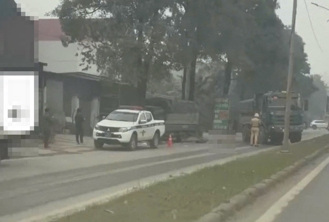 Va chạm xe ben trên Quốc lộ 1B, một cán bộ CSGT tử vong- Ảnh 1.