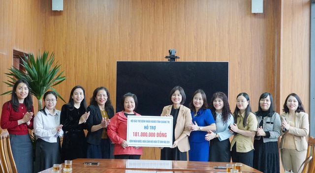 Trao yêu thương để bệnh nhân có Tết Nguyên đán ấm áp hơn- Ảnh 1.