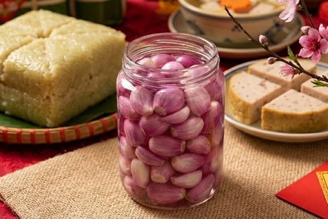 Điều gì xảy ra với người tăng huyết áp nếu ăn dưa muối thường xuyên?- Ảnh 2.