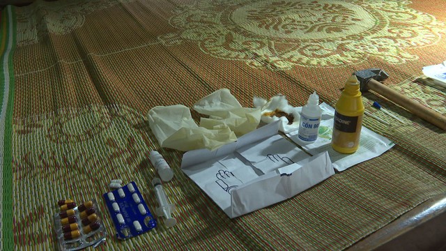 Tiêm thuốc mê, dùng búa đinh tác động vào xương chậu, xương đùi để trục lợi bảo hiểm- Ảnh 2.