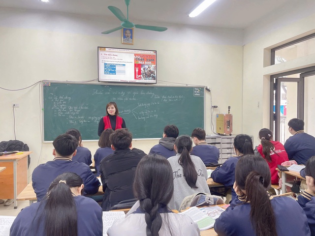 Bài 2: Cơ chế nào kiểm soát mức tăng học phí?- Ảnh 1.