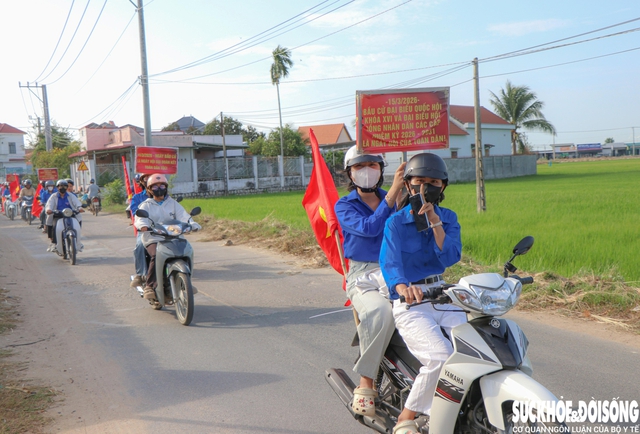 Thanh niên ở Khánh Hòa xung kích hỗ trợ công tác chuẩn bị bầu cử- Ảnh 1.