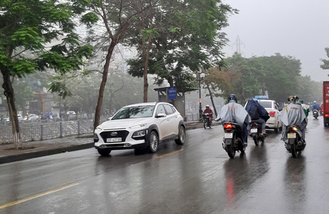 Miền Bắc mưa phùn và sương mù, Nam Bộ nắng nóng- Ảnh 1.