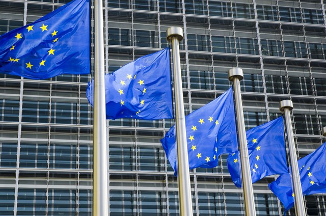 Giá vàng thế giới tiếp đà lao dốc khi ECB giữ nguyên lãi suất- Ảnh 1. Giá vàng thế giới tiếp đà lao dốc khi ECB giữ nguyên lãi suất- Ảnh 1.