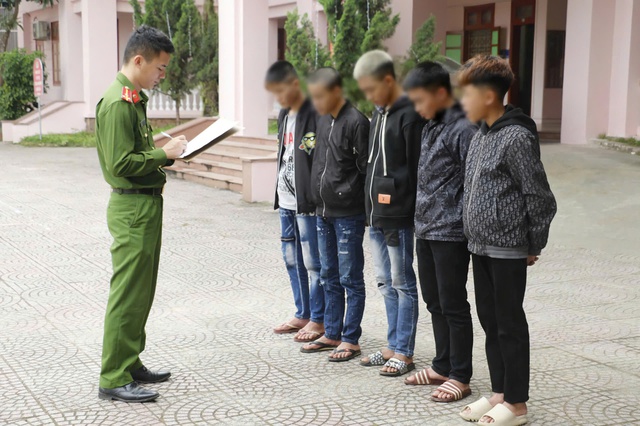 Triệt xóa băng trộm xe liên tỉnh do đối tượng 18 tuổi cầm đầu- Ảnh 2. Triệt xóa băng trộm xe liên tỉnh do đối tượng 18 tuổi cầm đầu- Ảnh 2.