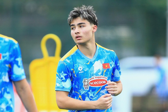 Tiền đạo Việt kiều Moric: 'Tôi có những phẩm chất tương đồng với Đình Bắc'- Ảnh 1.