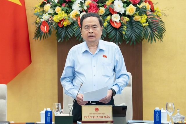 Phiên họp thứ 55 của UBTVQH: Xem xét khối lượng lớn dự án luật trình Kỳ họp thứ Nhất- Ảnh 2. Phiên họp thứ 55 của UBTVQH: Xem xét khối lượng lớn dự án luật trình Kỳ họp thứ Nhất- Ảnh 2.