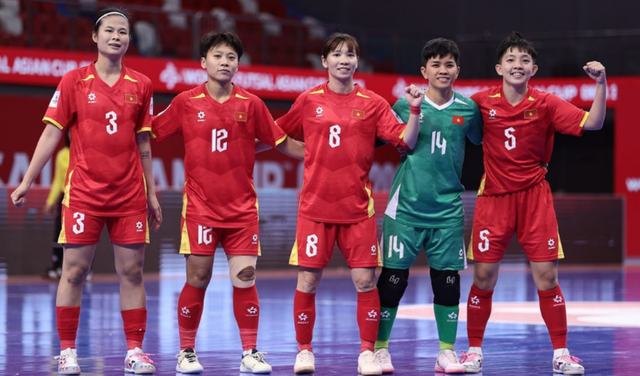 Lịch thi đấu bóng đá hôm nay ngày 2/3 - 3/3: Futsal nữ Việt Nam đấu Indonesia- Ảnh 1. Lịch thi đấu bóng đá hôm nay ngày 2/3 - 3/3: Futsal nữ Việt Nam đấu Indonesia- Ảnh 1.