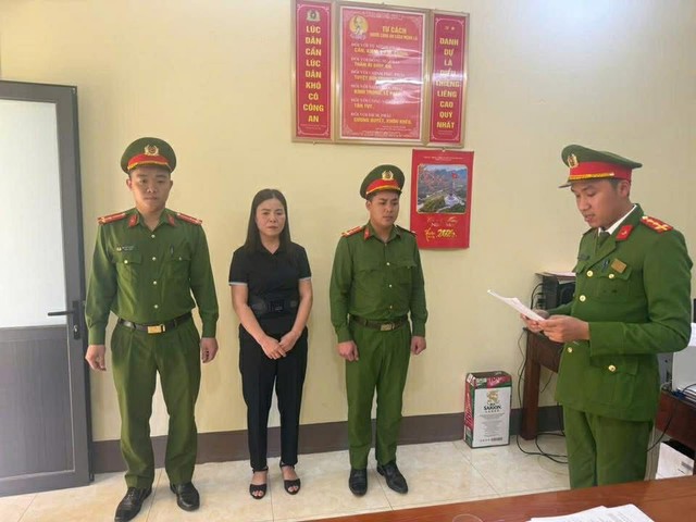 Cho vay lãi tới 182%/năm, người phụ nữ U60 bị khởi tố- Ảnh 1. Cho vay lãi tới 182%/năm, người phụ nữ U60 bị khởi tố- Ảnh 1.