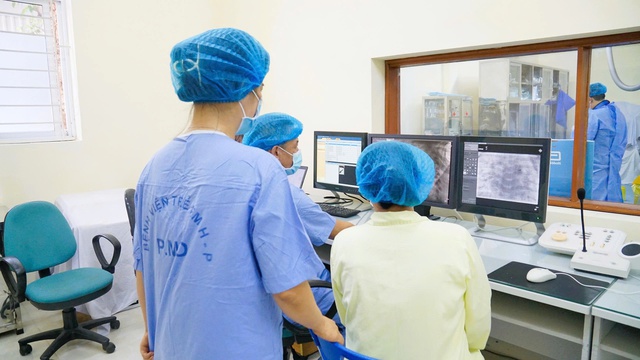 Can thiệp tim mạch cho trẻ mắc bệnh lý tim bẩm sinh ở Hải Phòng- Ảnh 2. Can thiệp tim mạch cho trẻ mắc bệnh lý tim bẩm sinh ở Hải Phòng- Ảnh 2.