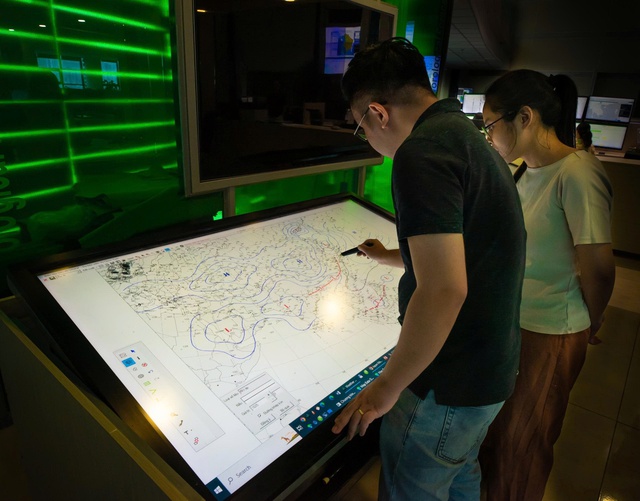 Trí tuệ nhân tạo (AI) có thể thay thế con người trong dự báo thời tiết, cảnh báo thiên tai?- Ảnh 2.