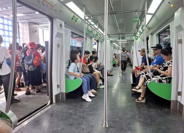 Mua vé tàu điện trên cao online: Cách đơn giản cho dân văn phòng tiết kiệm chi phí- Ảnh 1. Mua vé tàu điện trên cao online: Cách đơn giản cho dân văn phòng tiết kiệm chi phí- Ảnh 1.