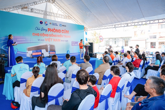 Chuỗi chương trình tiêm phòng cúm miễn phí quy mô tại miền Trung: Hàng ngàn liều vắc xin từ vì sức khỏe cộng đồng - Ảnh 3.