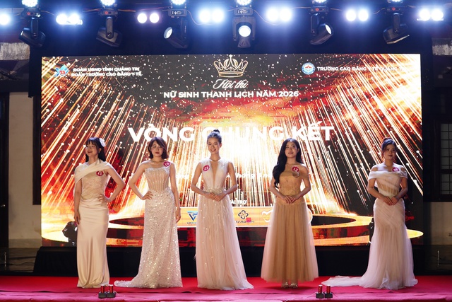 Nét duyên dáng, thanh lịch của nữ sinh ngành Y – Dược Quảng Trị- Ảnh 13.