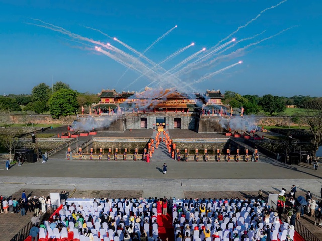 'Hoàng cung Huyền ảo' cùng loạt chương trình đặc sắc tại Lễ hội mùa Hạ Festival Huế- Ảnh 1.