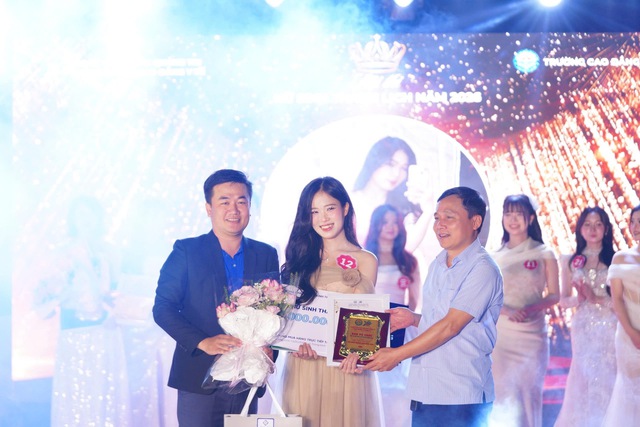 Nét duyên dáng, thanh lịch của nữ sinh ngành Y – Dược Quảng Trị- Ảnh 21.