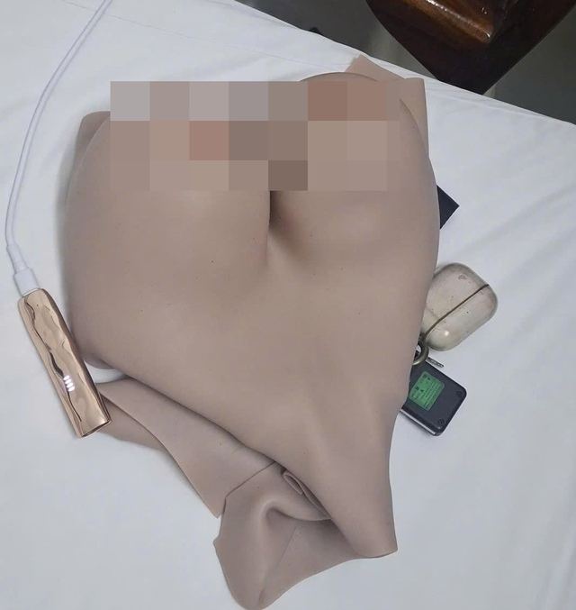 Giả phụ nữ gạ ‘chat sex’ cưỡng đoạt hàng tỷ đồng của nhiều nạn nhân- Ảnh 2. Giả phụ nữ gạ ‘chat sex’ cưỡng đoạt hàng tỷ đồng của nhiều nạn nhân- Ảnh 2.