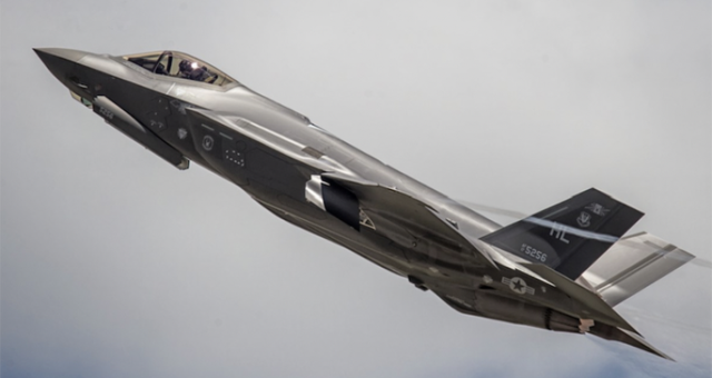 Tiêm kích tàng hình F-35 Mỹ 'giậm chân tại chỗ' trong năm 2025- Ảnh 1.