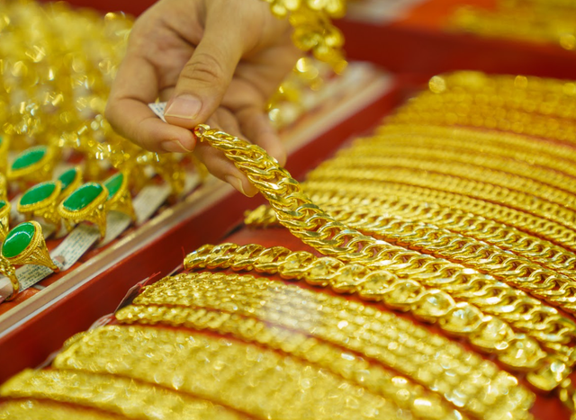 Chốt giá vàng hôm nay ngày 28/3 đồng loạt tăng rất mạnh- Ảnh 1.