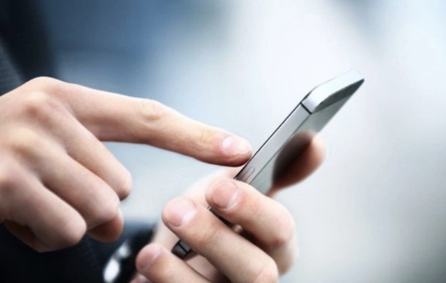 Người phụ nữ ở Hà Nội mất gần 1 tỷ đồng khi đăng nhập đường link lạ- Ảnh 1.