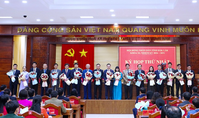 Ông Đỗ Hữu Huy được bầu làm Chủ tịch UBND tỉnh Đắk Lắk- Ảnh 2. Ông Đỗ Hữu Huy được bầu làm Chủ tịch UBND tỉnh Đắk Lắk- Ảnh 2.