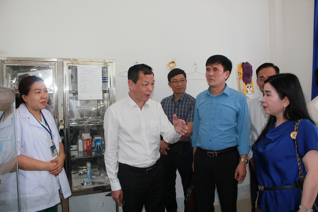 Tăng cường năng lực y tế cơ sở, thúc đẩy chuyển đổi số phục vụ người dân- Ảnh 2.