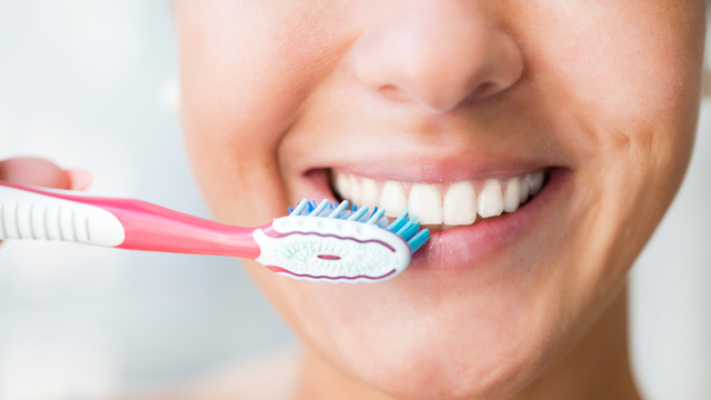 Nên đánh răng sau ăn bao lâu? Nhiều người đang mắc phải sai lầm- Ảnh 1.