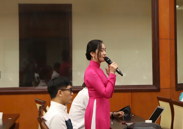 Nghệ sĩ trẻ và nghệ sĩ gạo cội chia sẻ tâm huyết tại buổi gặp gỡ nhà báo, văn nghệ sĩ tiêu biểu TPHCM- Ảnh 3.